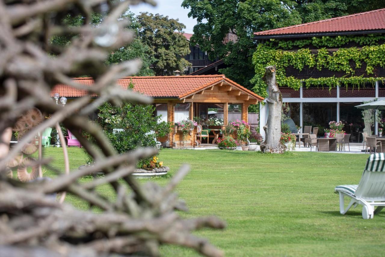 ホテル Adolphine Garden Rotta エクステリア 写真